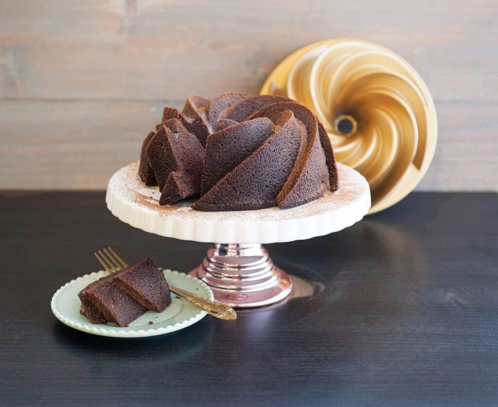 Golden Plated Bundt Cake Mould in Aluminum with Elegant Design and Resin Epoxy Mold Perfect for Kitchenware and Bakery Use