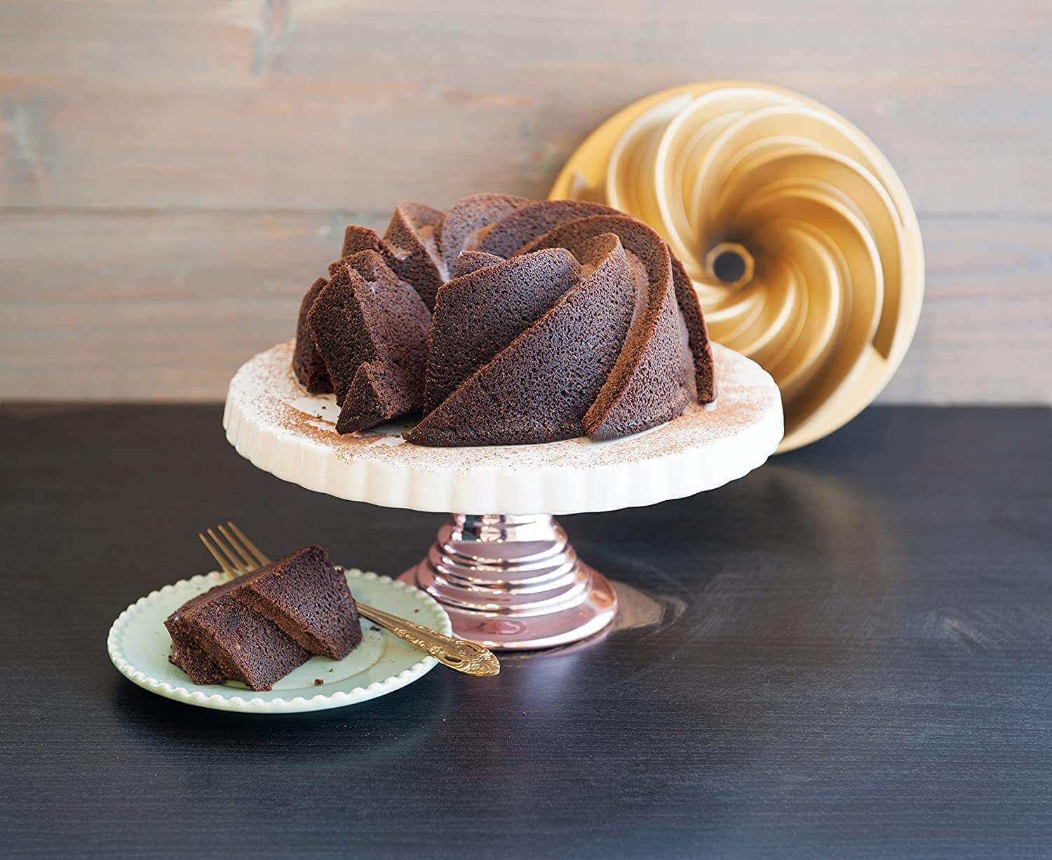 Golden Plated Bundt Cake Mould in Aluminum with Elegant Design and Resin Epoxy Mold Perfect for Kitchenware and Bakery Use