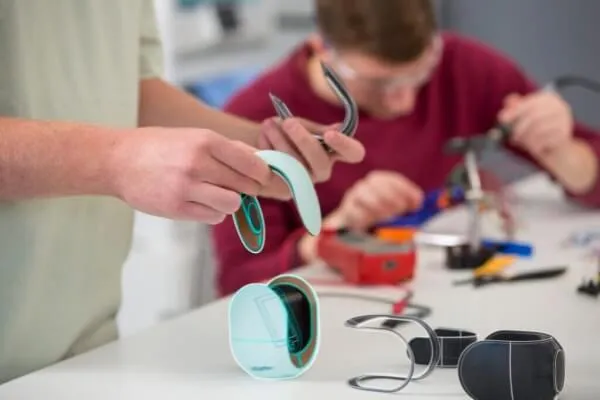 Consumer-Electronics-Products