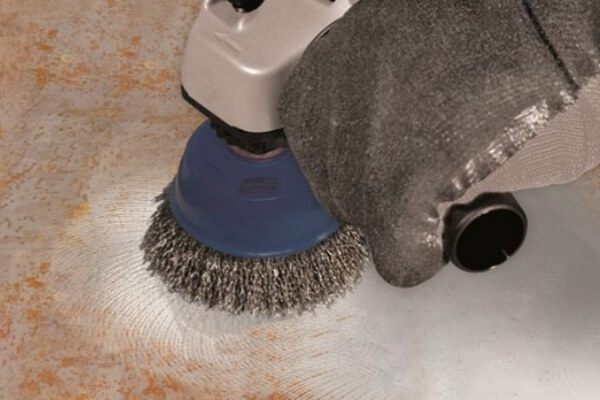 How_to_Brush_a_Metal_Surface