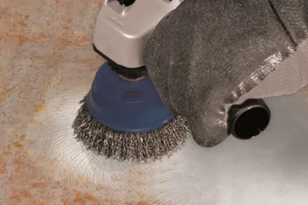How_to_Brush_a_Metal_Surface