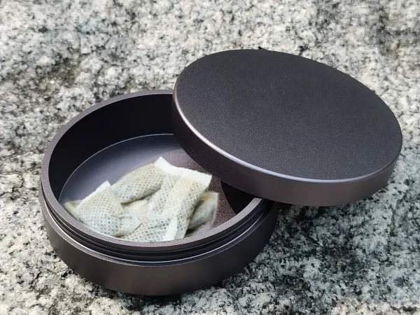 Single-layer Snus Can